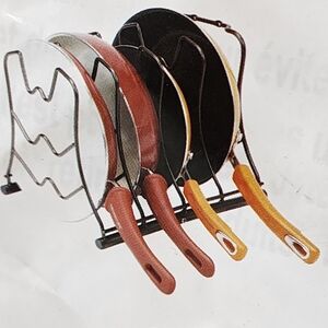 DecoBros Kitchen Counter and Cabinet Pan Organizer‎ Shelf Rack